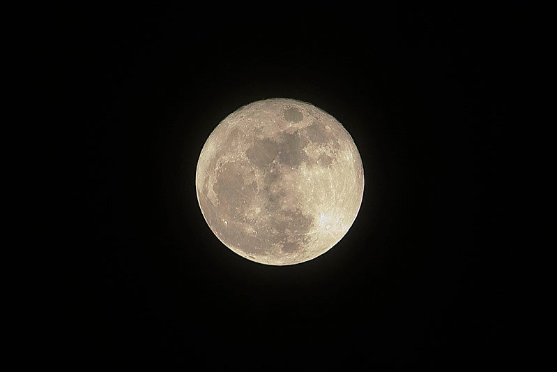 Christmas-Full-Moon.jpg