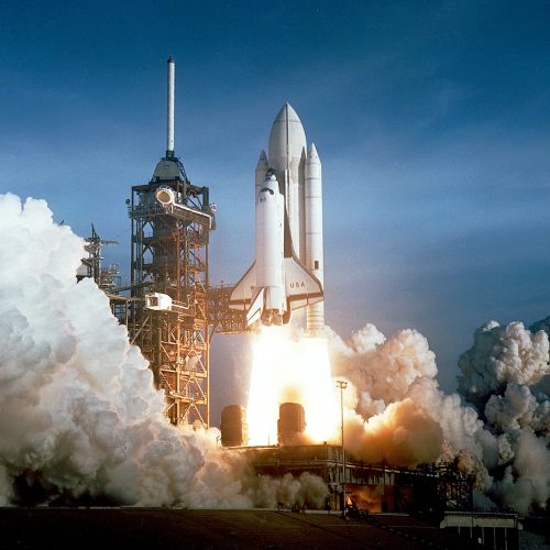 Space_Shuttle_Columbia_launching-500x500.jpg