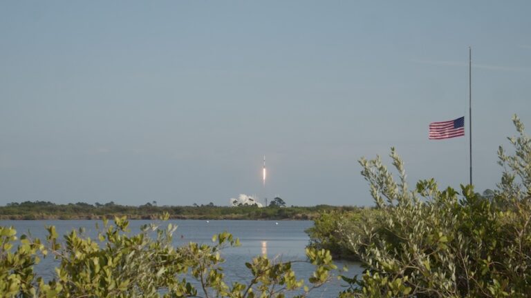 20250106_Starlink_6-71_liftoff_SFN.jpg