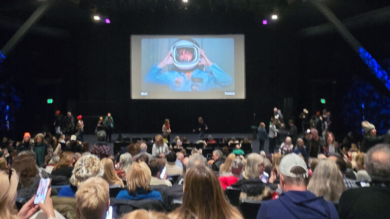 PHfrxuqopUpiM7fysczXQi.jpg