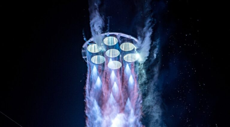ng1-liftoff-closeup.jpeg