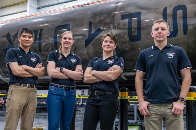 20250211_Crew-10_booster.jpg
