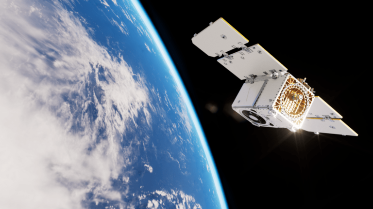 Planet-Grahpic-Pelican2-Close3.png