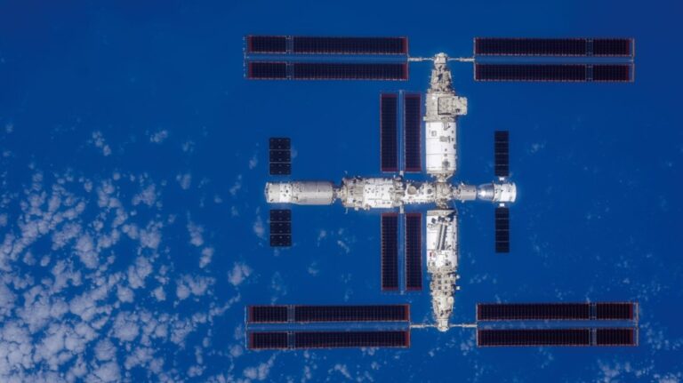 Tiangong-shenzhou16-depart-photo-CMSA-2.jpg