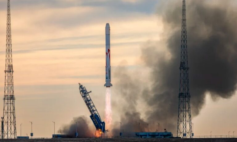 Zhuque2E-Y1-two-sats-27nov2024-Landspace-1.jpg