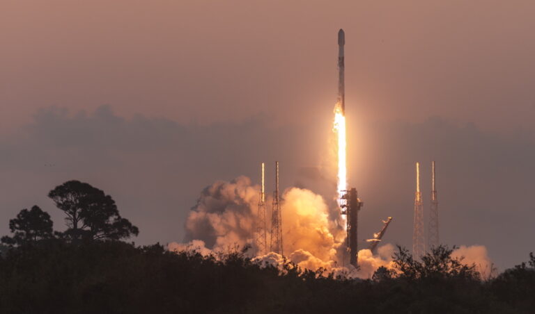 20250315_Starlink_12-16_liftoff_AB-1.jpeg