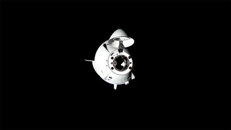 crew10-approach.jpeg