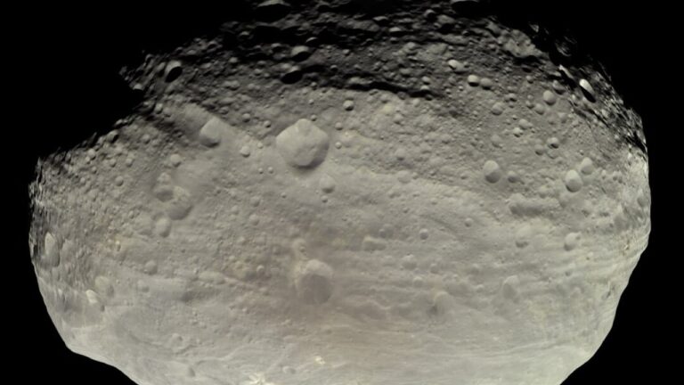 1080px-vesta_in_natural_color.jpg