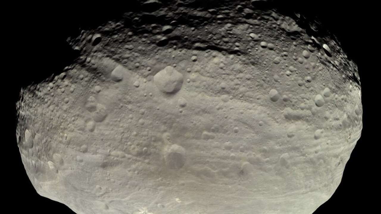 1080px-vesta_in_natural_color.jpg