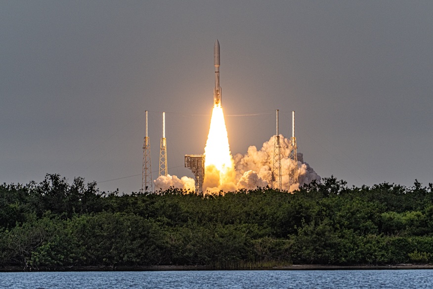 20250428_Kuiper_Atlas-01_liftoff_MC-1.jpg
