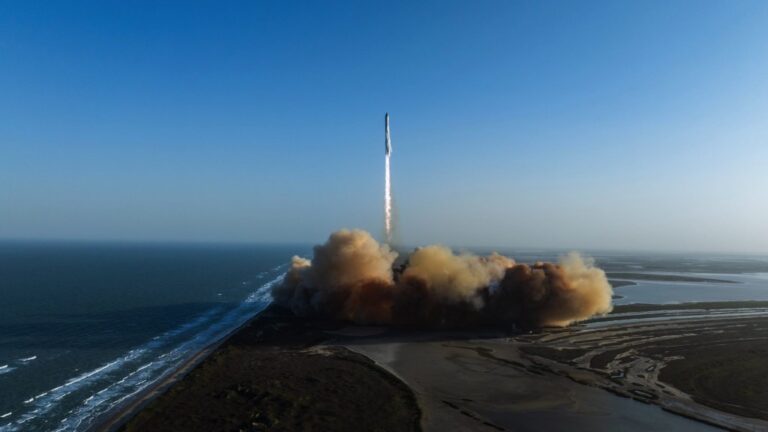 starship-ift8-liftoff2-scaled.jpeg