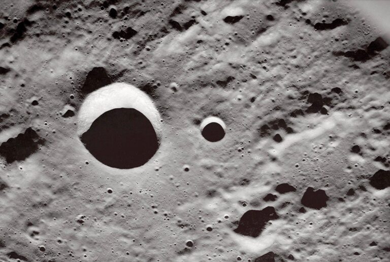 Craters-on-the-moon.jpg