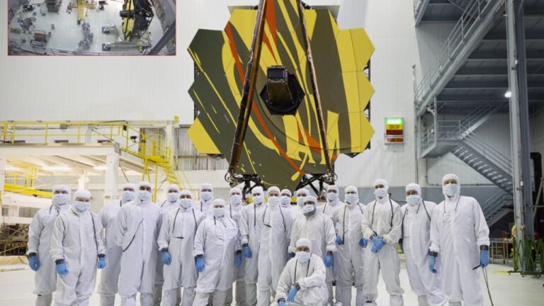 jwst-in-clean-room-nasa.jpg