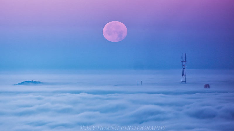 Strawberry-Moonset.jpg