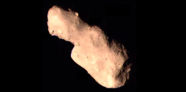 asteroid-toutatis-2012-ChangE2-flyby.jpg