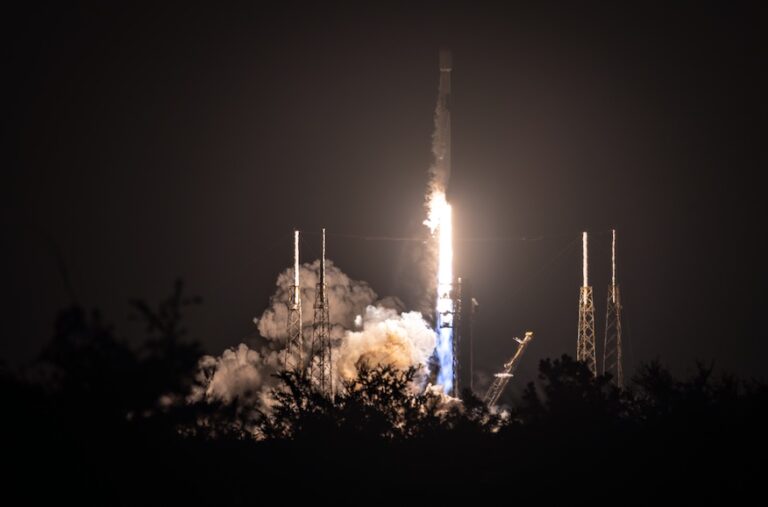 20250716_KF-01_liftoff_AB-1.jpg