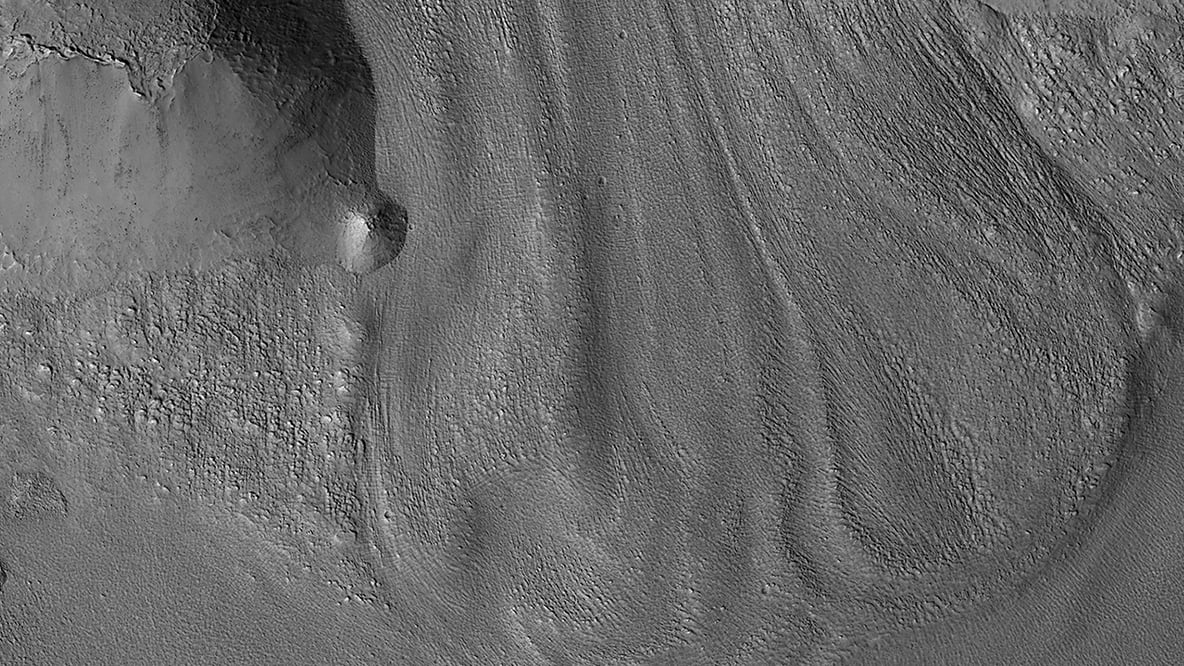 Glacier-on-Mars_20250730_012656.jpg