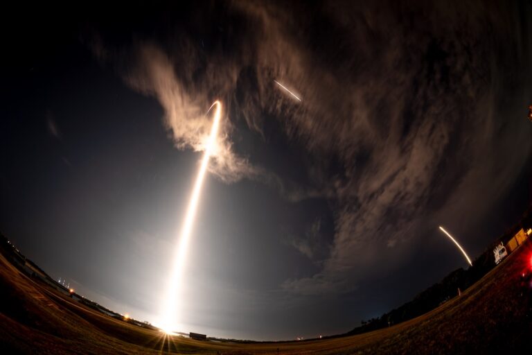 20250821_USSF-36_streak_JP-1.jpg