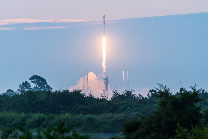 20250827_Starlink_10-56_liftoff_JP-1.jpg