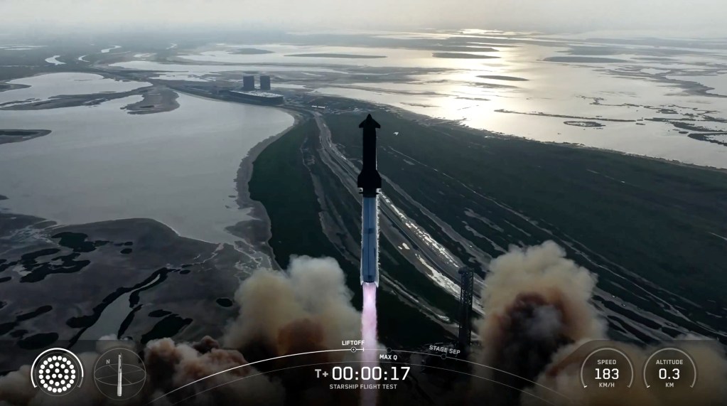 starship-f10-liftoff.jpeg