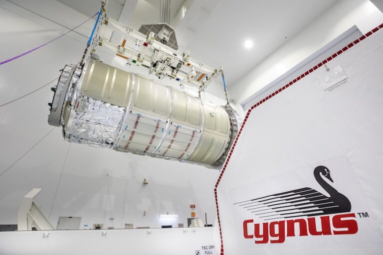 20250913_Cygnus_XL_unboxing.jpg