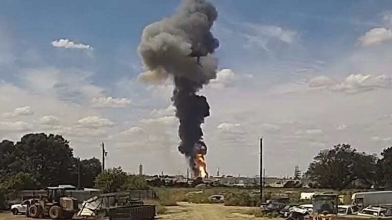 20250929_Firefly_Alpha_explosion.jpg