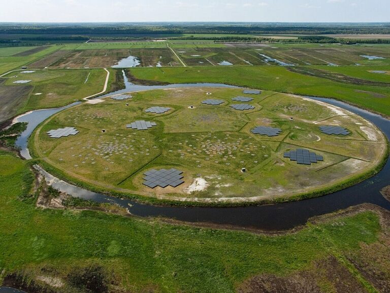 960px-LOFAR_Superterp-2_20250926_092323.jpg