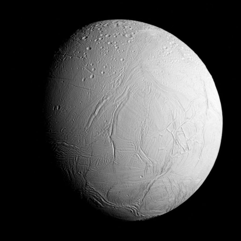 PIA17202_-_Approaching_Enceladus_20250912_064928.jpg