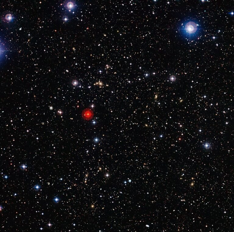 1085px-An_Intergalactic_Heavyweight_20251028_182617.jpg