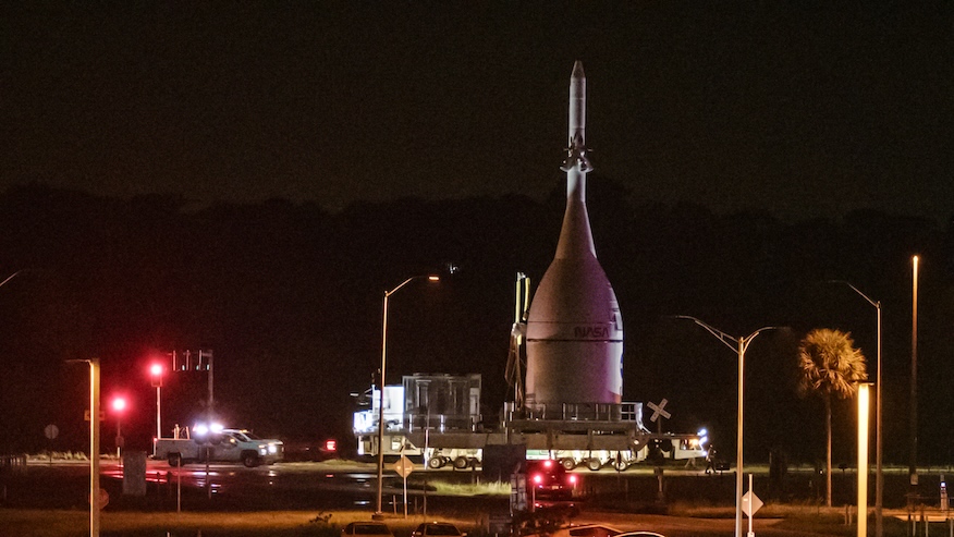 20251016-Artemis-II-Orion-Roll-to-VAB.jpeg