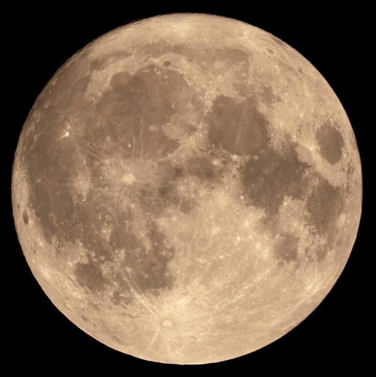 1078px-Supermoon_Nov-14-2016-minneapolis_20251120_224248.jpg