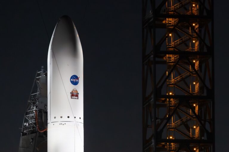 20251111_Blue_Origin_NG-2_fairings.jpeg