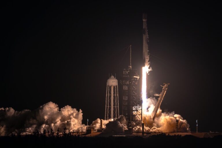 20251114_Starlink_6-89_liftoff_AB-1.jpeg