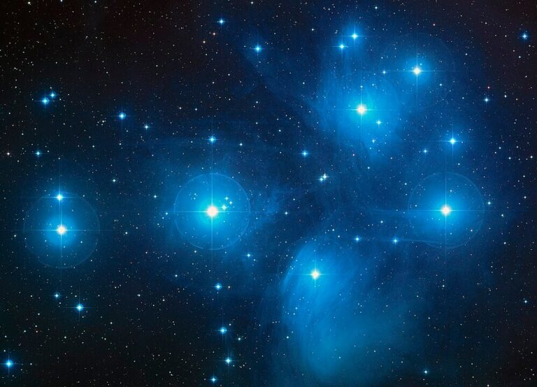 999px-Pleiades_large_20251115_180058.jpg