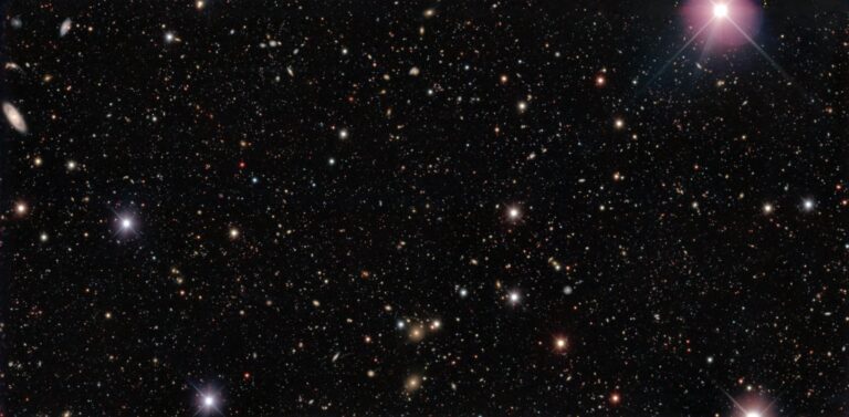 Dark_Energy_Camera_Deep_Image_noirlab2401f_20251117_000015.jpg