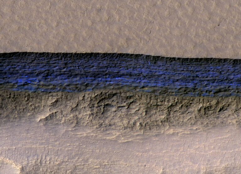 Mars_exposed_subsurface_ice_20251126_215025.jpg
