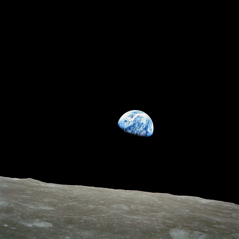 NASA-Apollo8-Dec24-Earthrise_20251113_130944.jpg