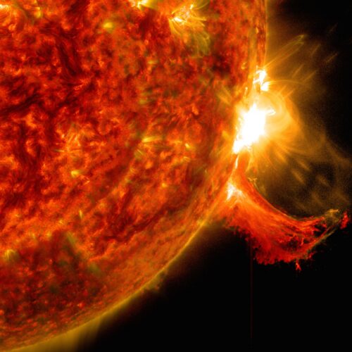 Oct_2_M7pt3_Flare_171-304-131_Crop-500x500.jpg