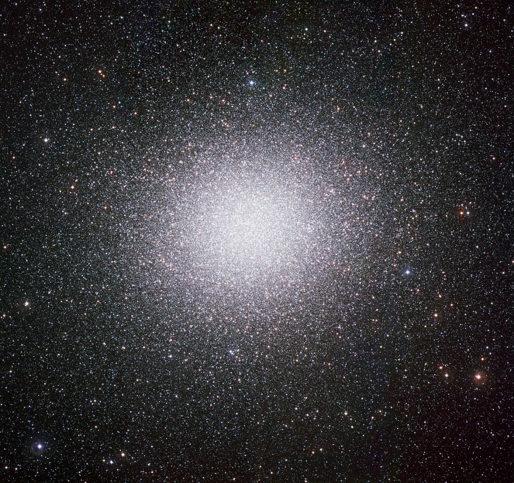 1149px-Omega_Centauri_by_ESO_1_20251208_195750.jpg