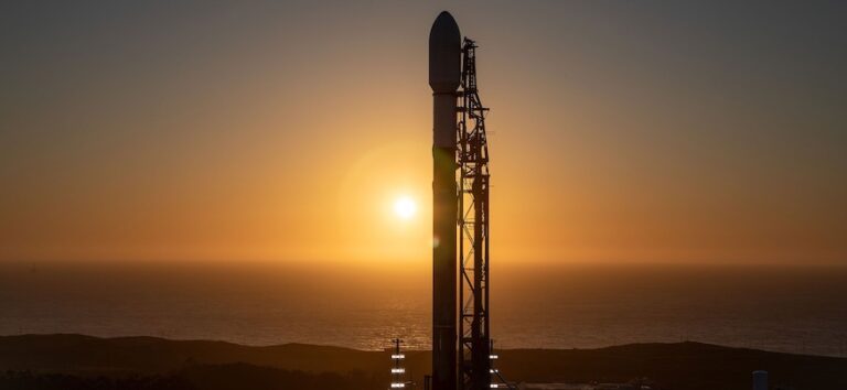 20251007_Falcon-9_sunset.jpg
