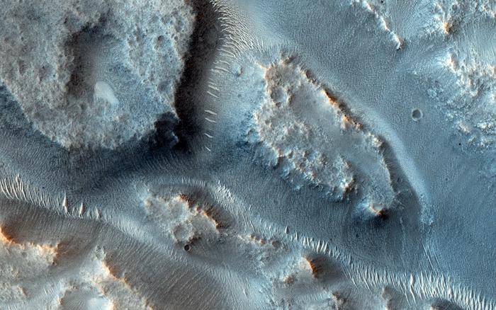 Low-Res_PIA17905orig_20251205_101957.jpg