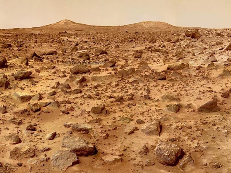 Rocky_Mars_Surface_20251212_164629.jpeg