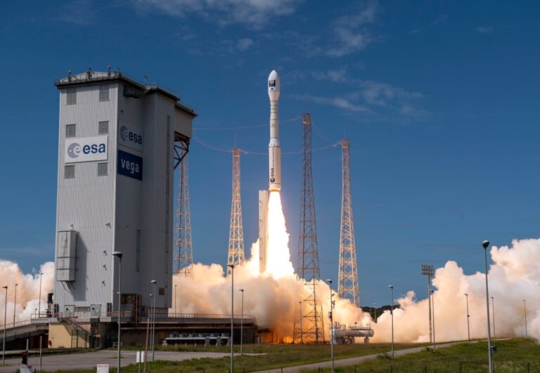 vega-vv28.jpeg