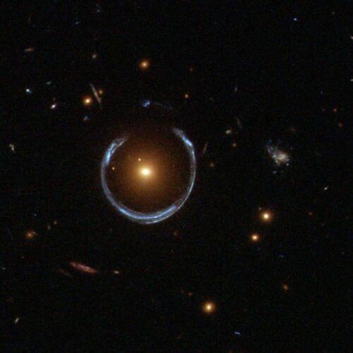 hubble-lrg3757-potw1151a-med-500x500.jpg