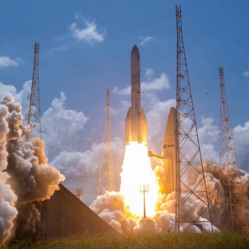 HA-evg8WgAAY3tl-500x500.jpg