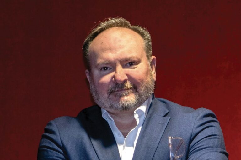 Mark-Munsell.jpg