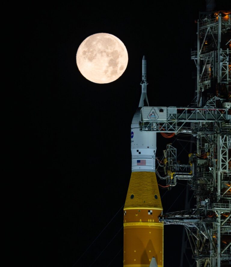 artemis-ii-at-the-pad-full-snow-moon-02012026-2orig-1_20260217_224751.png