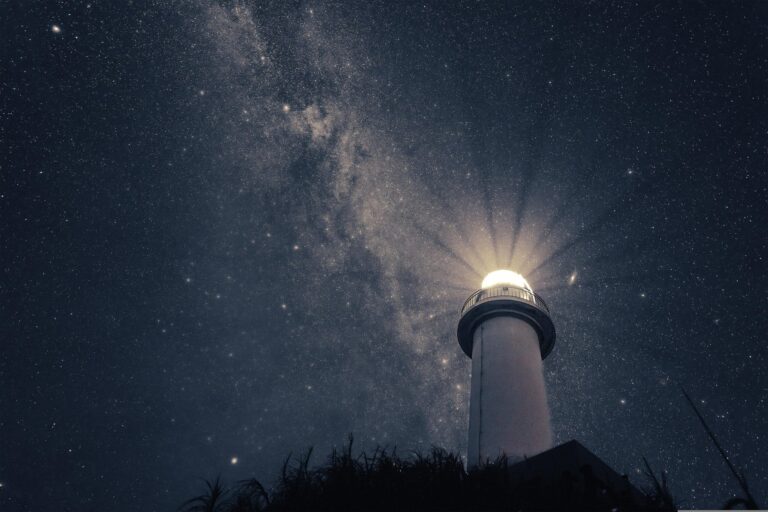 lighthouse-6785763_20260203_222900.jpg