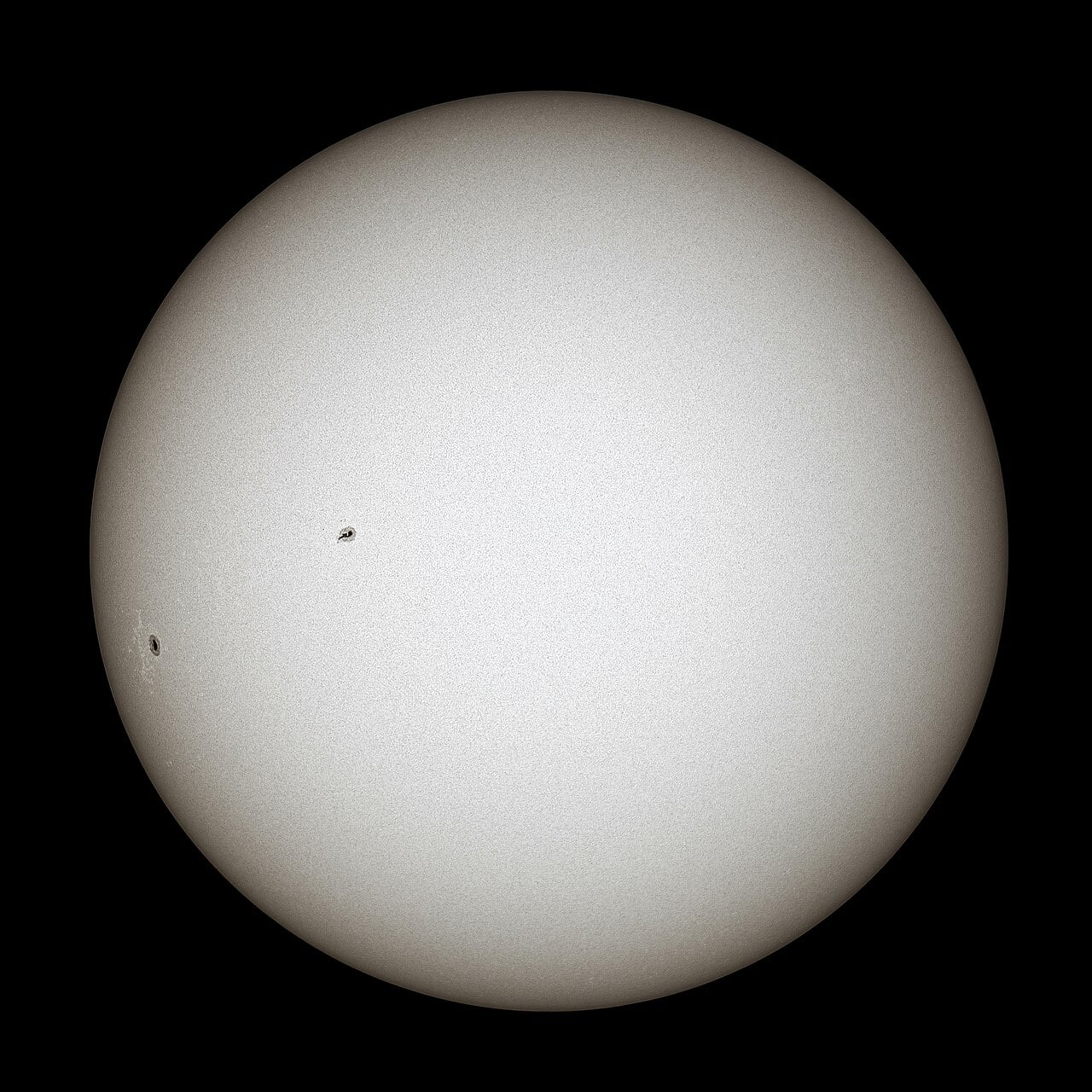 The Sun is now thought to have left its original location in the Milky Way as part of a mass migration (Credit :  Matúš Motlo)