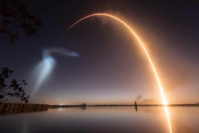 20260304_Starlink_10-40_liftoff_streak-AB-1.jpeg